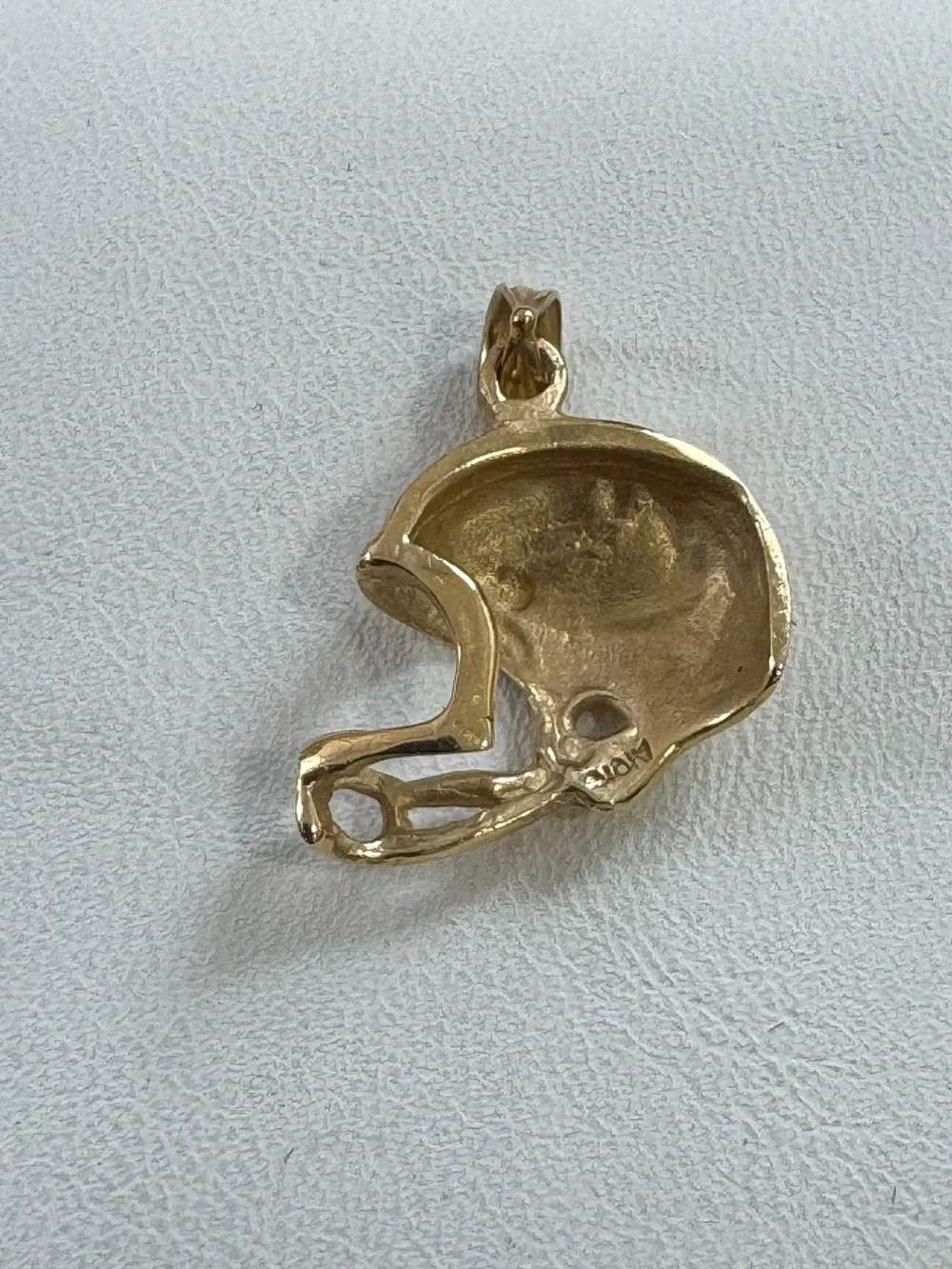 10k YG Football Helmet Pendant